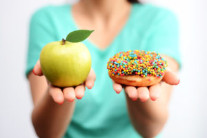 choosing a healthy food option for diabetes management